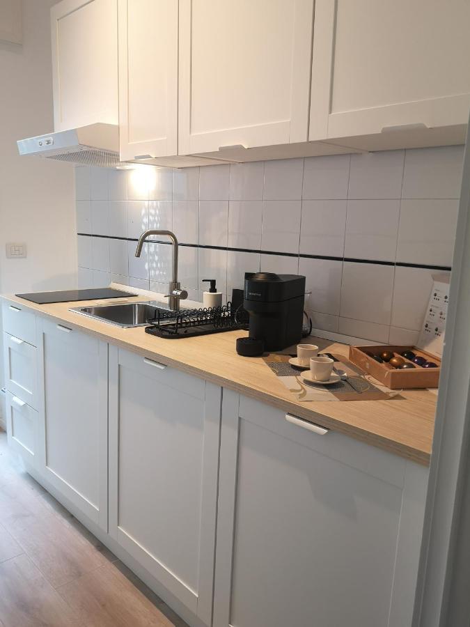 So Fine Petruzzelli Flat Apartment Бари Екстериор снимка