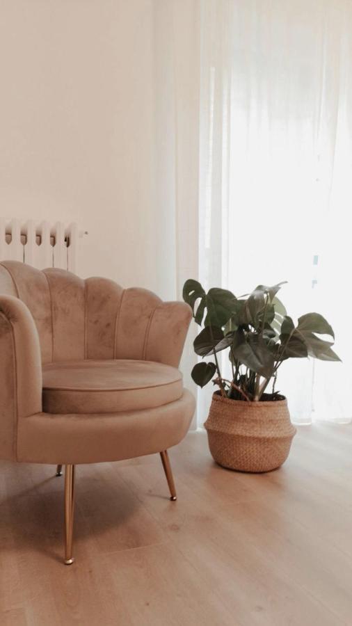 So Fine Petruzzelli Flat Apartment Бари Екстериор снимка