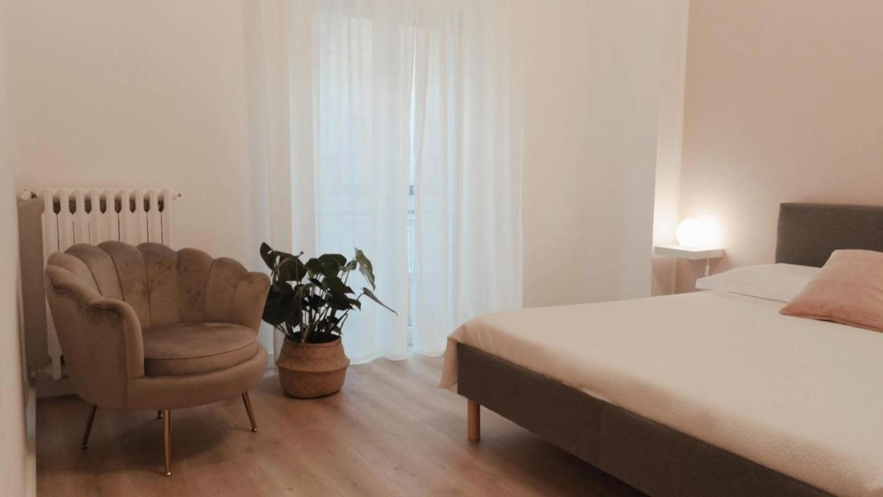 So Fine Petruzzelli Flat Apartment Бари Екстериор снимка